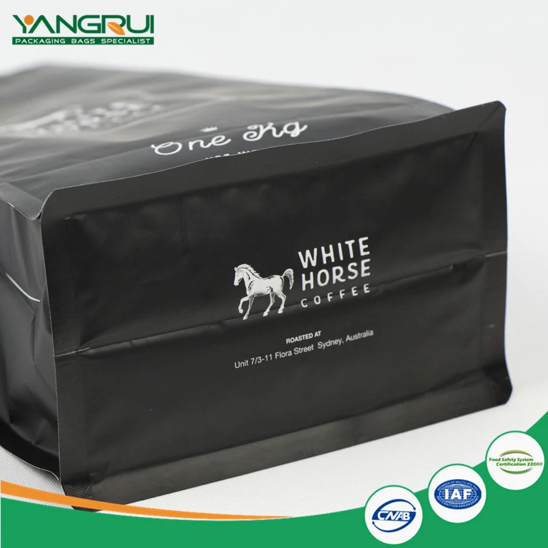 Sacchetto di caffè con foglio di alluminio con valvola 8 lato sigillato Aluminium Foil Coffee Bag With Valve 8 Side Sealed