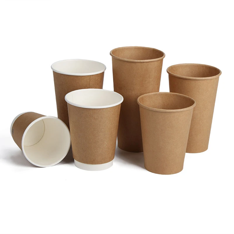 Tazze da caffè caldo con coperchio